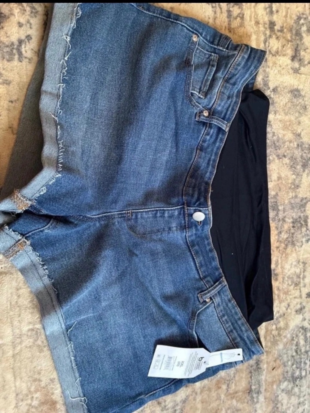 Maternity shorts